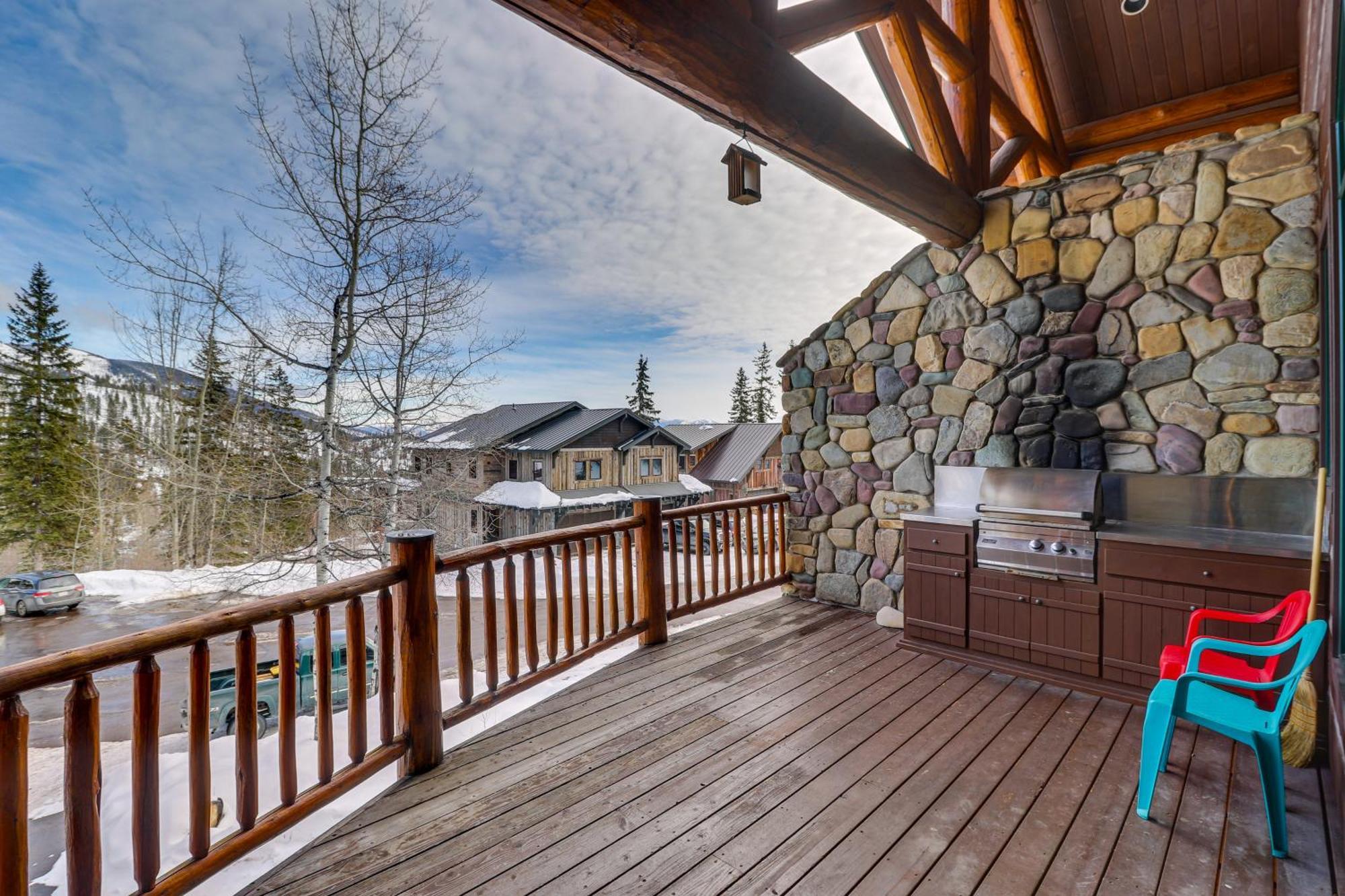 Spacious Whitefish Home With Sauna And Ski Resort View Exteriör bild